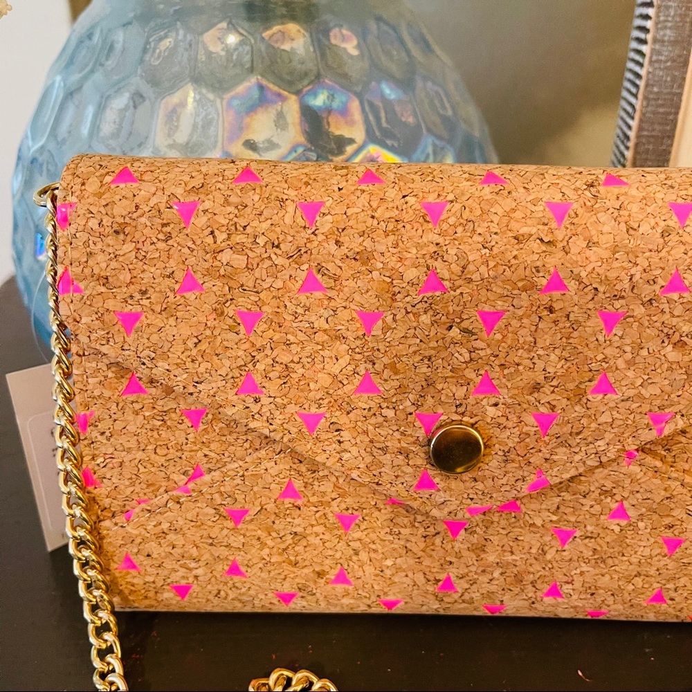 NWT Cork and Pink Crossbody Clutch - Picture 2 of 9